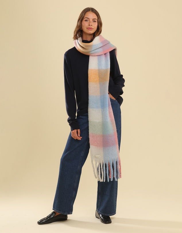 Morgan & Taylor - Emma Scarf