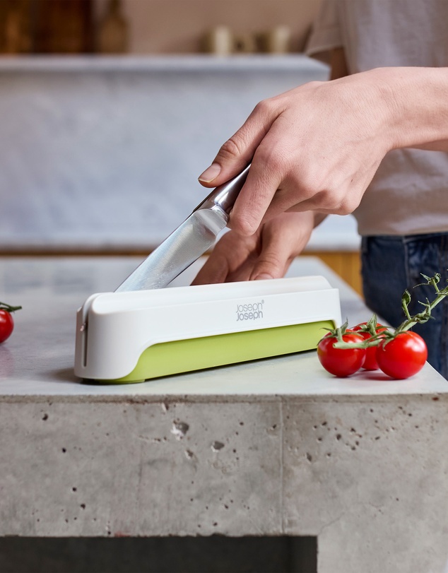 Joseph Joseph - Halve-It™ Time-saving Slicing Tool