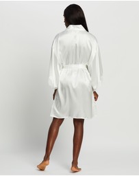 Sainted Sisters - Scarlett Silk Kimono