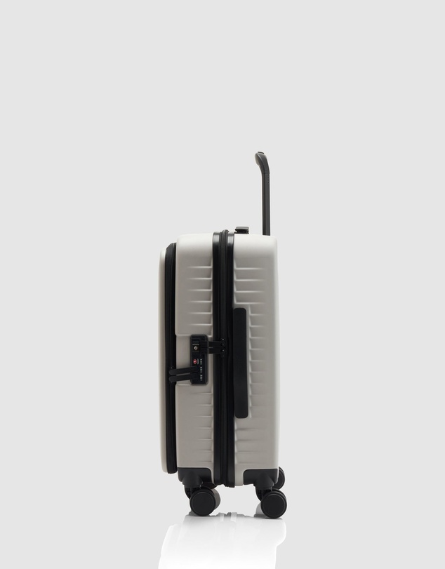 Nere - Venture Dual Open 56cm Suitcase