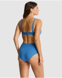 Sea Level Australia - Essentials Edit Cross Front Moulded Underwire Bra