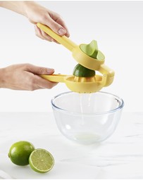 Joseph Joseph - JuiceMax Dual-action Citrus Press (Yellow)