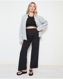 Soon Maternity - Pull-On Wide Leg Pants (Cropped)