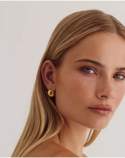 CENDRE - Odilla Huggie Earrings