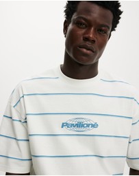 Cotton On - Cropped Fit Graphic T-Shirt
