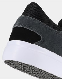 DC Shoes - Mens Onyx S WM Skate Shoes