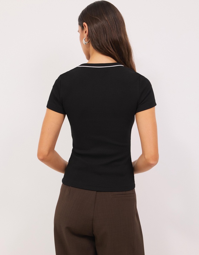 Calli - Taylor Rib Tee