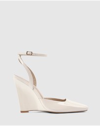 LANA WILKINSON - Mona Patent Wedge