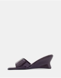 Therapy - Lafayette Wedges