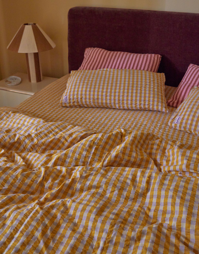 Mosey Me - Mango Seersucker Standard Pillowcase Set