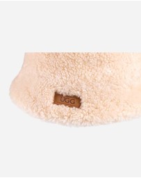 Ozwear Connection Uggs - Ugg Curly Sheepskin Bucket Hat