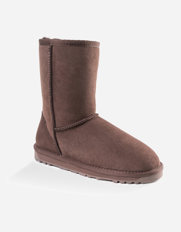 Ozwear Connection Uggs - Ugg Classic Short Boots (Water Resistant)