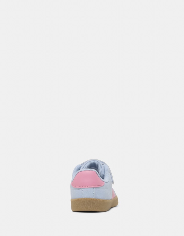 Kicks - Kennedy