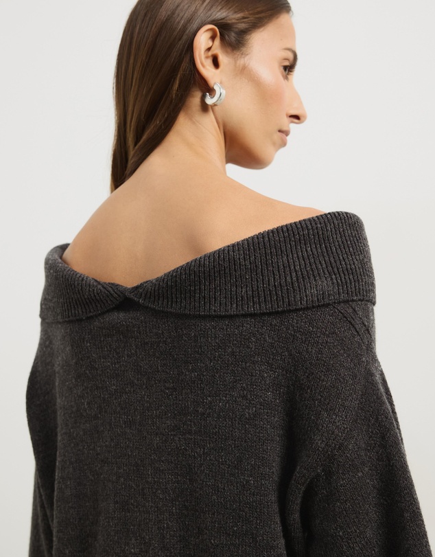 Atmos&Here - Kalli V-Neck Knit Jumper