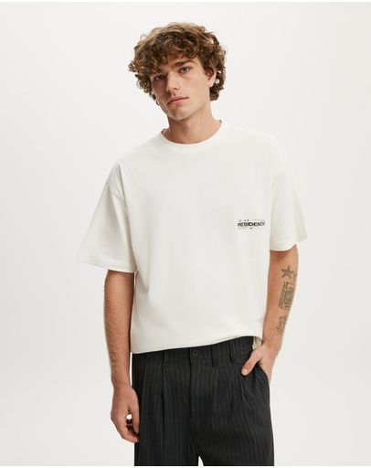 VINTAGE WHITE  RESIDENCY COLLECTIVE
