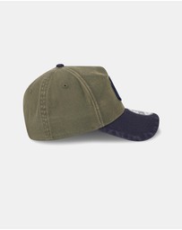 New Era - New Olive Navy Wash 9FORTY A-Frame New York Yankees Cap