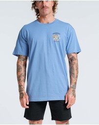Vacancy Co - Nurture Nature Tee