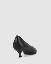 Verali - Lucy Kitten Heel Pumps