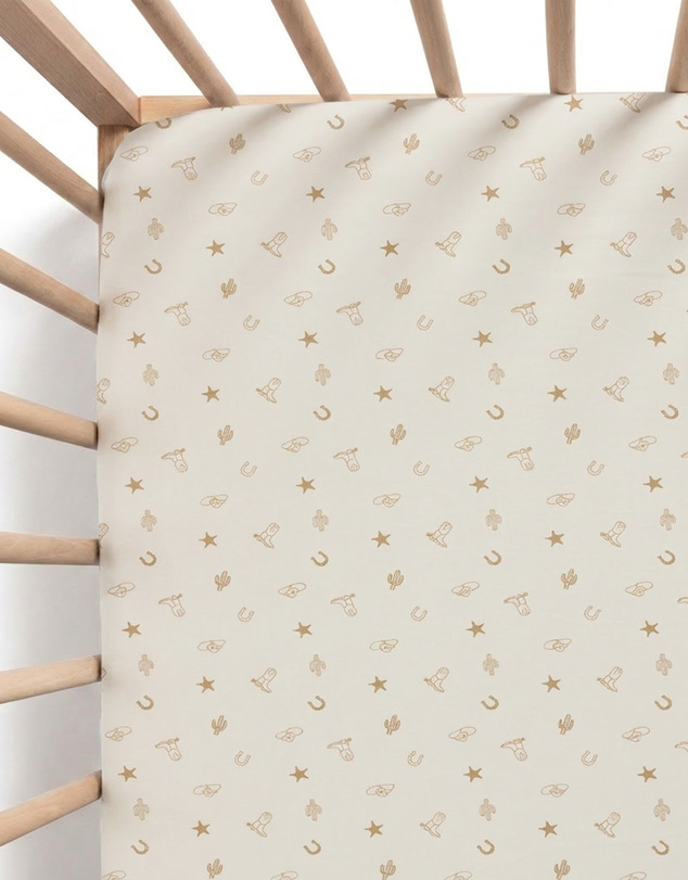Kynd Baby - Fitted Cot Sheet in Country Pristine