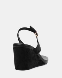 Novo - Young Wedges