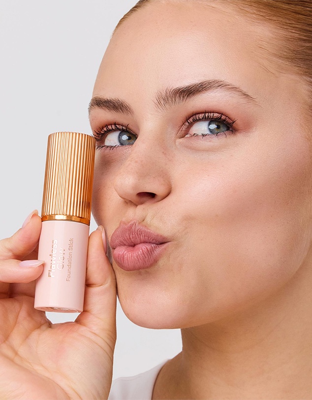 MCoBeauty - Flawless Glow Foundation Stick