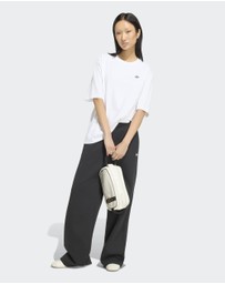adidas Originals - ESSENTIALS BOYFRIEND TEE Womens