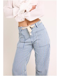 Subtitled - Laila Low Barrel Denim Jeans