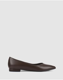 Verali - Hickory Point Toe Flats
