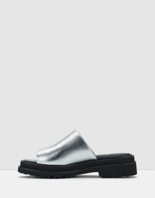 Rollie - Slide Step Flat