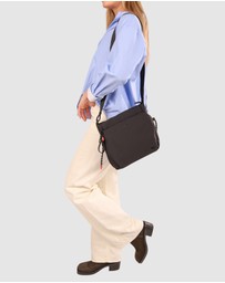 Hedgren - Makoto Square Crossbody