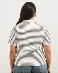 Atmos&Here Curvy - Stripe V-Neck Top