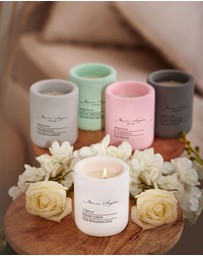 Moira Hughes - The White Label - The Honeymoon Candle