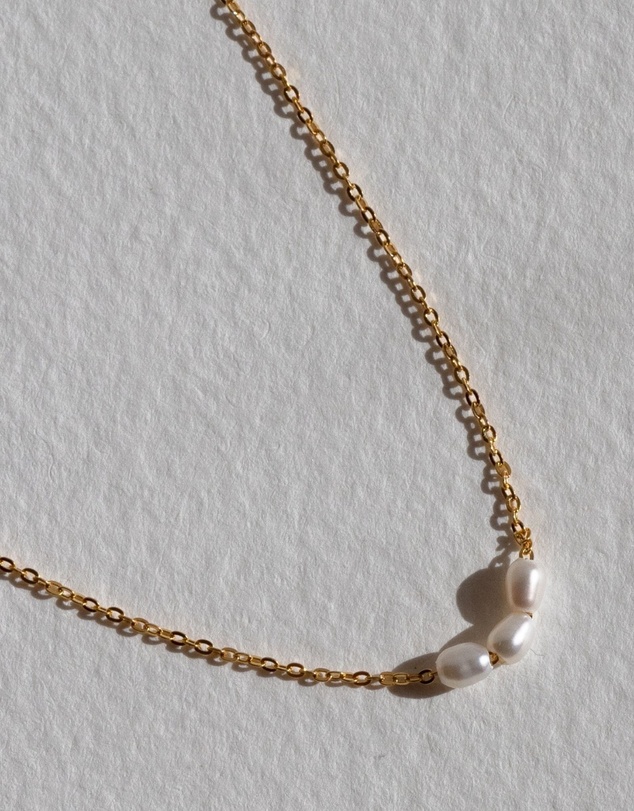 SAINT VALENTINE - Mini Pearl Necklace - Gold