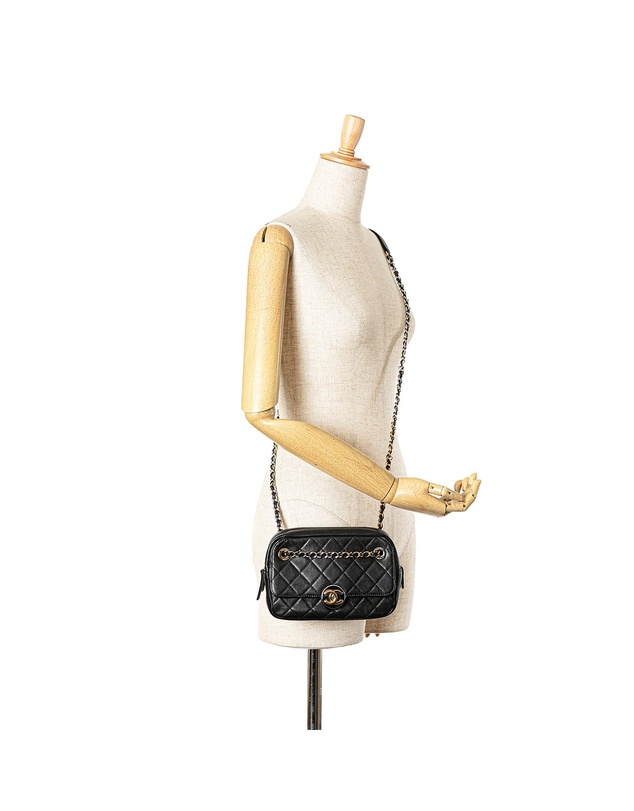 Pre-Loved by Azura Reborn - Pre-Loved CC Quilted Lambskin Chain Camera Bag