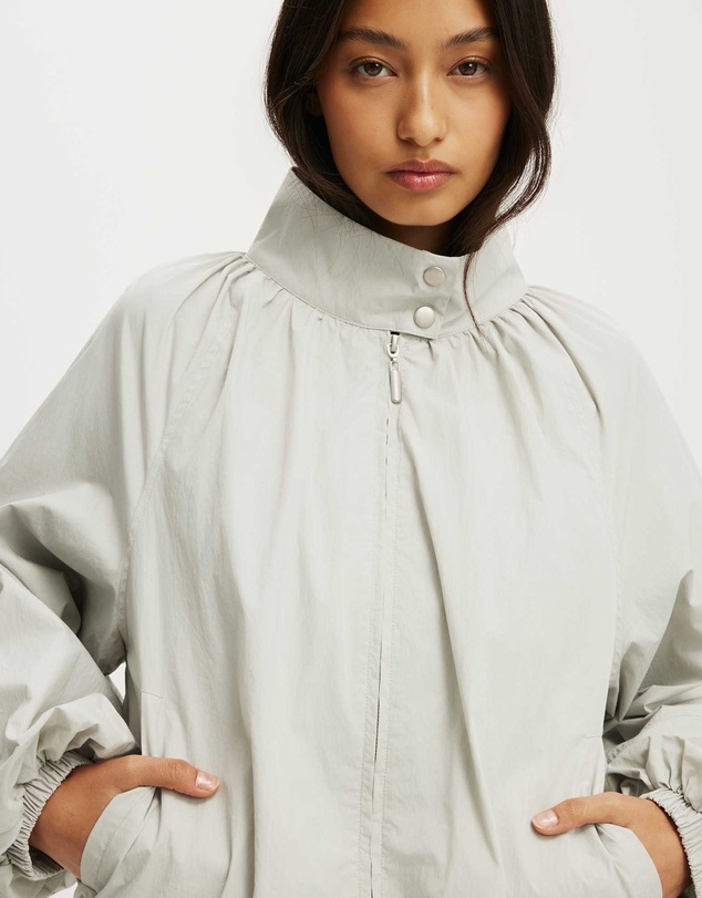 Cotton On - Avery Smock Spray Jacket
