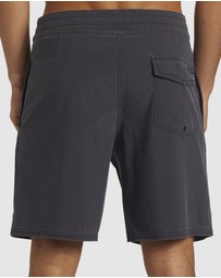 Quiksilver - Mens Surfsilk Street Trunk 18