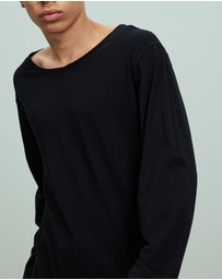 Surrounded By Ghosts - The Howlite Long Sleeve T-Shirt