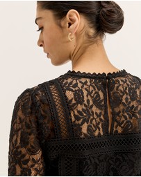 Review - Lacie Long Sleeve Top