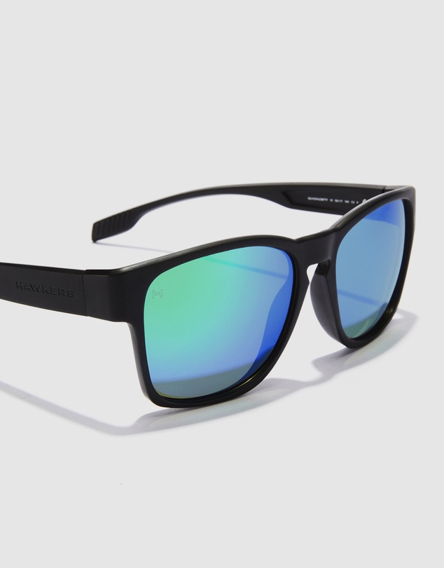 Hawkers Co - HAWKERS - Polarized Black Emerald Core Raw Sunglasses for Men and Women UV400