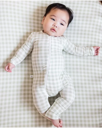 Grow Kindly - Light Zippee Baby Romper in Gumleaf Gingham (0.2 TOG)