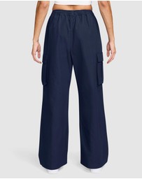 Nike - Sportswear Mid-Rise Oversized Woven Cargo Pants