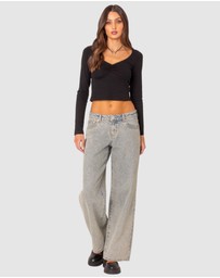 EDIKTED - Nat Ruched V Neck Top