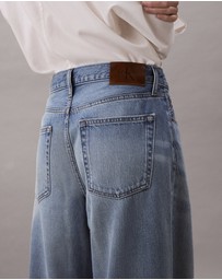 Calvin Klein Jeans - Low Rise Baggy Jeans