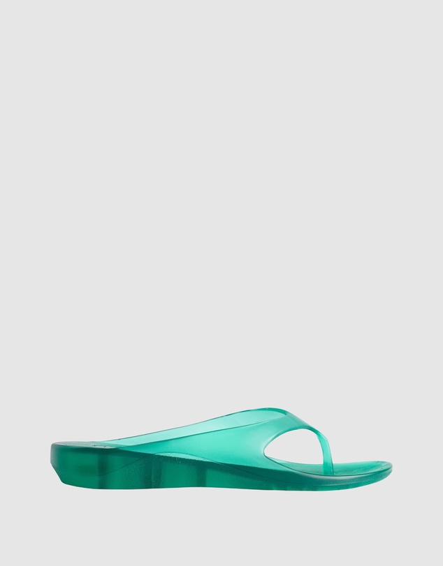 GAP - Jelly Flip Flops - Women's