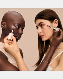 Lancome - Teint Idole Ultra Wear Care & Glow Concealer