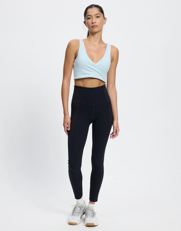 Reebok - Lux Peached V-Neck Bra