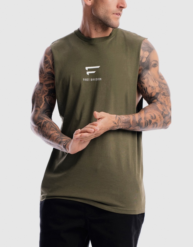 First Division - Pro Centre Tank