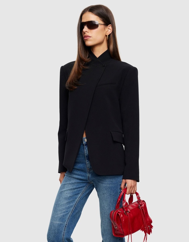 Lioness - Trophy Club Blazer