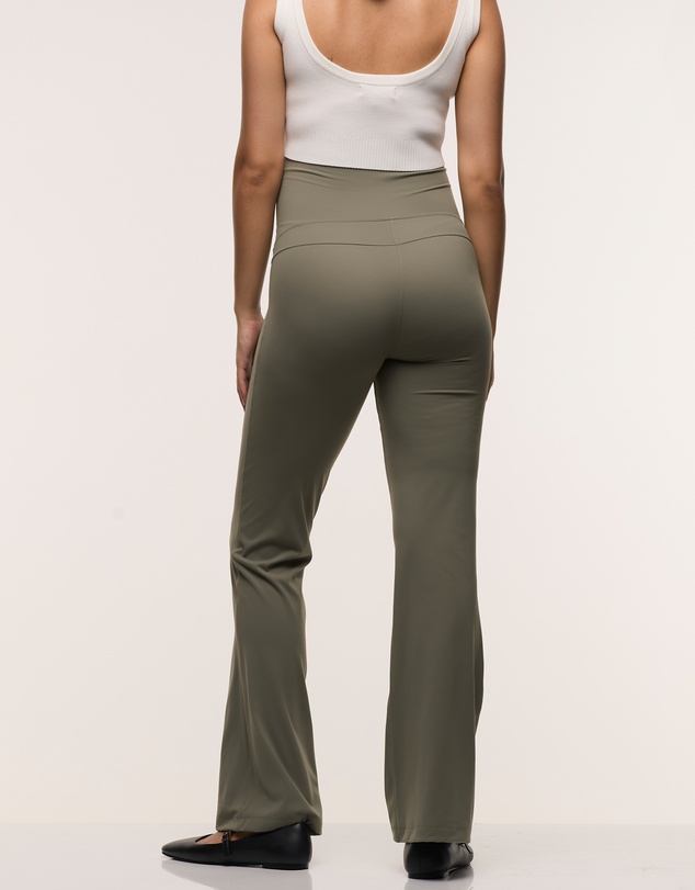 Soon Maternity - Straight Flare Overbelly Leggings