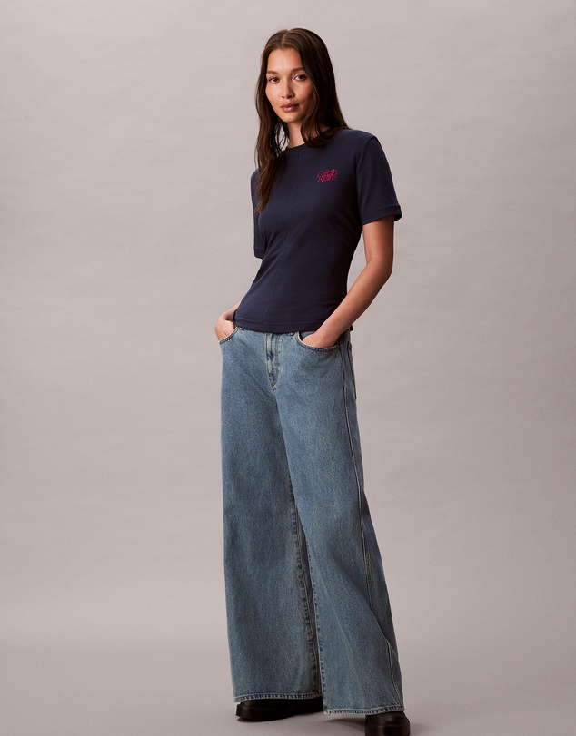 Calvin Klein Jeans - Script Logo Graphic Gathered T-Shirt